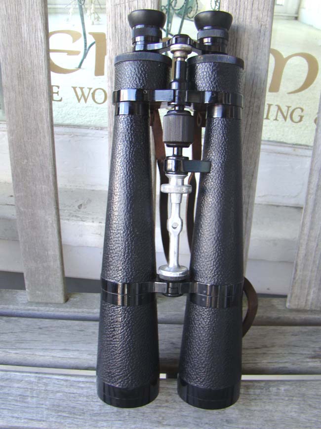 An exceptionally fine pair of Zeiss high power binoculars with gorgeous original leather case circa 1925 — image 3